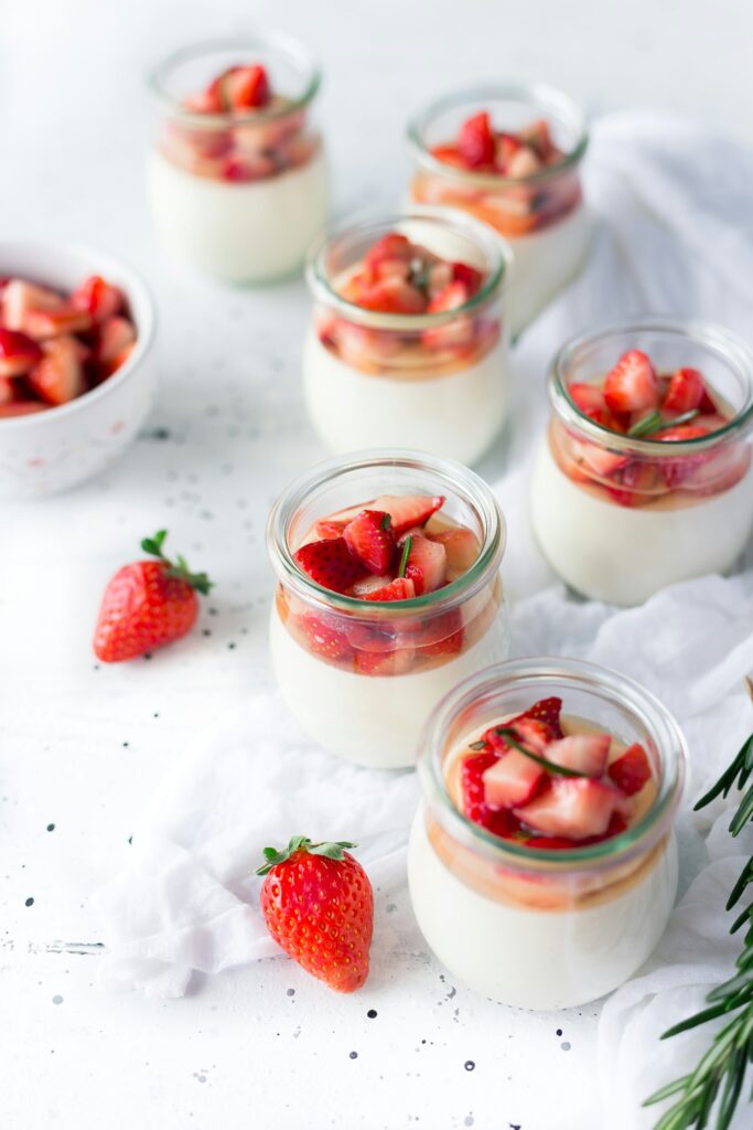 Dessert cups